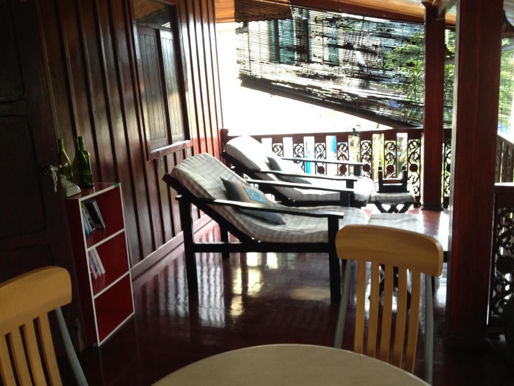 วันวิสา เกสท์เฮาส์ Hotel หลวงพระบาง ภายนอก รูปภาพ